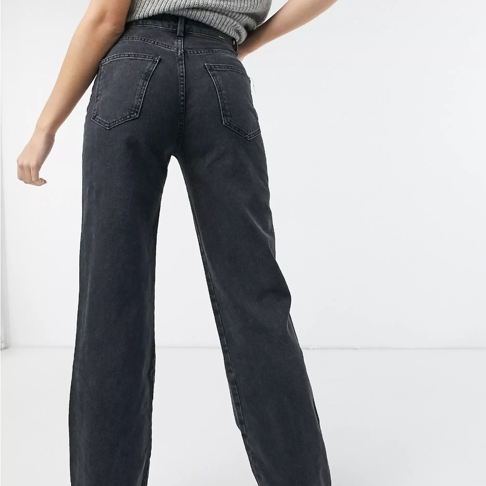 Stradivarius 90s dad jean in washed black - sold out online